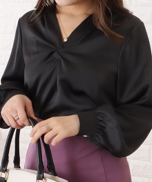 セール】サテン調Vネック絞りギャザーブラウス（シャツ/ブラウス