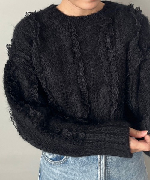 LOWRYS FARM（ローリーズファーム）の「レースフリルニット　971917（ニット/セーター・レディース・ブラック/オフホワイト/ピンク・FREE）」の2枚目の写真