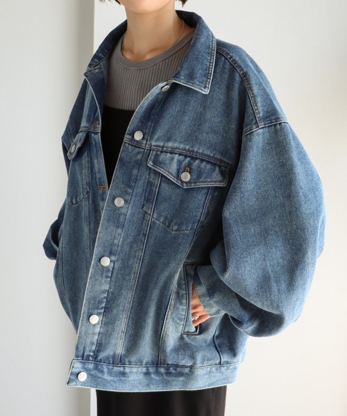 COURO(コウロ)の「10ozオーバーサイズデニムジャケット(デニムジャケット・レディース・ケミカルウォッシュ/ブルー系・L/M)」の2枚目の写真
