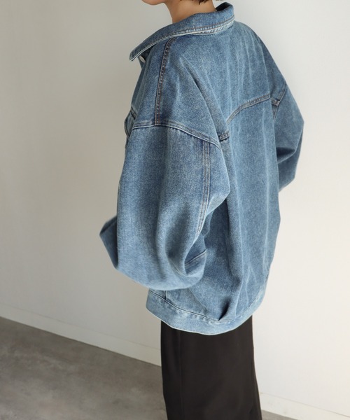 COURO(コウロ)の「10ozオーバーサイズデニムジャケット(デニムジャケット・レディース・ケミカルウォッシュ/ブルー系・L/M)」の10枚目の写真
