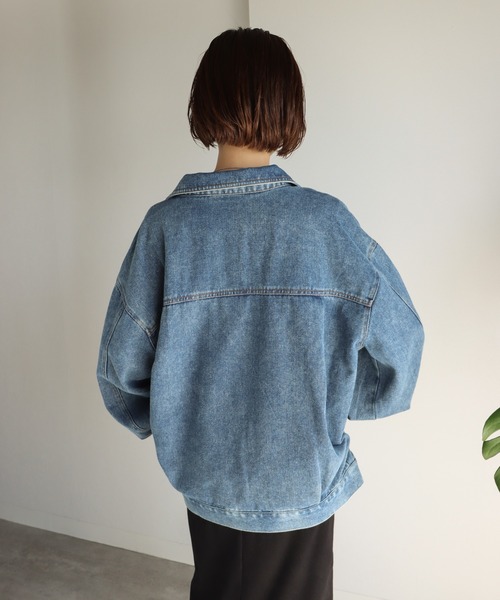 COURO(コウロ)の「10ozオーバーサイズデニムジャケット(デニムジャケット・レディース・ケミカルウォッシュ/ブルー系・L/M)」の11枚目の写真