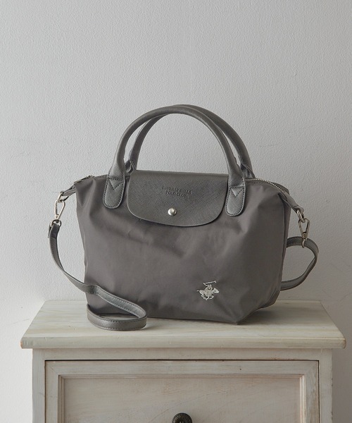 BEVERLY HILLS POLO CLUB（ビバリーヒルズポロクラブ）の「【BEVERLY HILLS POLO CLUB】新色追加《別注》ナイロンPUハンドルトート　小（トートバッグ・レディース・ブラック/ネイビー/グレー/ベージュ/ブラック系その他2/グレー系その他2・FREE）」の4枚目の写真