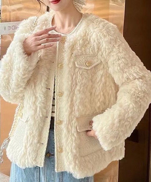 gossip!ロサンゼルス(ゴシップロサンゼルス)の「YUGA フェイクファー コートジャケット(ダウンジャケット/コート・レディース・オフホワイト・XL/L/M)」の6枚目の写真