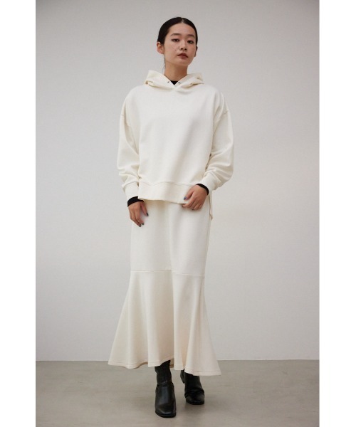 AZUL by moussy(アズールバイマウジー)の「B-HEATオーバーサイズフーディー(パーカー・レディース・アイボリー/ブラック/ライトブルー・MEDIUM/SMALL)」の6枚目の写真