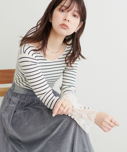 natural couture（ナチュラルクチュール）の「前後2WAY袖口レースリブニット（Tシャツ/カットソー・レディース・チャコールグレー/グレー系その他/サックスブルー/その他1/グレイッシュベージュ/ブラック/オフホワイト・FREE）」の7枚目の写真