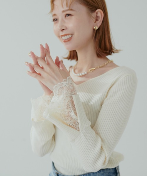 natural couture（ナチュラルクチュール）の「前後2WAY袖口レースリブニット（Tシャツ/カットソー・レディース・チャコールグレー/グレー系その他/サックスブルー/その他1/グレイッシュベージュ/ブラック/オフホワイト・FREE）」の2枚目の写真