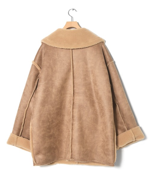 w closet（ダブルクローゼット）の「BIGカラーリバーシブルムートンコート（ムートンコート・レディース・ブラック/ライトベージュ/ベージュ・FREE）」の4枚目の写真