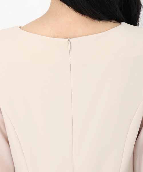 STRAWBERRY-FIELDS（ストロベリーフィールズ）の「マットジャージ＊フローラクロス　ワンピース（ワンピース・レディース・ネイビー/ブラック/ベージュ・2）」の17枚目の写真