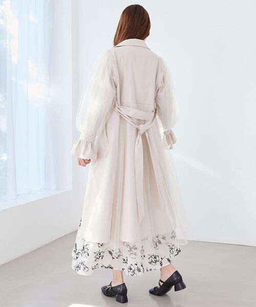 MAJESTIC LEGON（マジェスティックレゴン）の「チュールレイヤードトレンチコート（トレンチコート・レディース・ベージュ/アイボリー・SMALL/MEDIUM）」の6枚目の写真