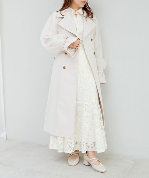 MAJESTIC LEGON（マジェスティックレゴン）の「チュールレイヤードトレンチコート（トレンチコート・レディース・ベージュ/アイボリー・SMALL/MEDIUM）」の11枚目の写真