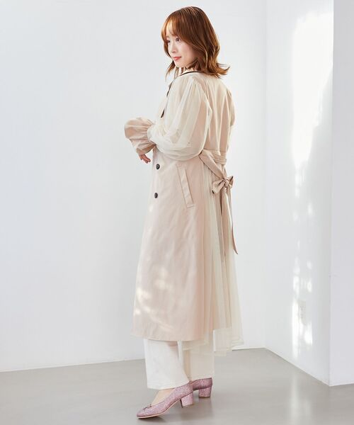 MAJESTIC LEGON（マジェスティックレゴン）の「チュールレイヤードトレンチコート（トレンチコート・レディース・ベージュ/アイボリー・SMALL/MEDIUM）」の14枚目の写真