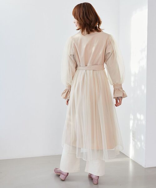 MAJESTIC LEGON（マジェスティックレゴン）の「チュールレイヤードトレンチコート（トレンチコート・レディース・ベージュ/アイボリー・SMALL/MEDIUM）」の15枚目の写真