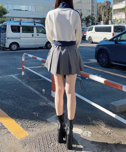 one way(ワンウェイ)の「トラックジャケット(その他アウター・レディース・ホワイト/ベージュ/グレー/ダークブルー・FREE)」の9枚目の写真