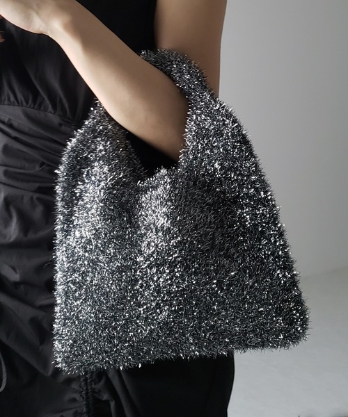 me+em select（ミームセレクト）の「【 ４color 】ラメシャギーニットミニハンドバッグ（ハンドバッグ・レディース・シルバー/ピンク/チャコール/ブラック・FREE）」の18枚目の写真