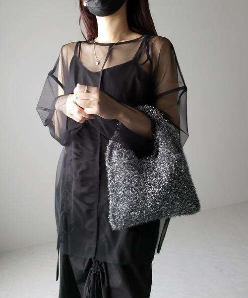 me+em select（ミームセレクト）の「【 ４color 】ラメシャギーニットミニハンドバッグ（ハンドバッグ・レディース・シルバー/ピンク/チャコール/ブラック・FREE）」の21枚目の写真