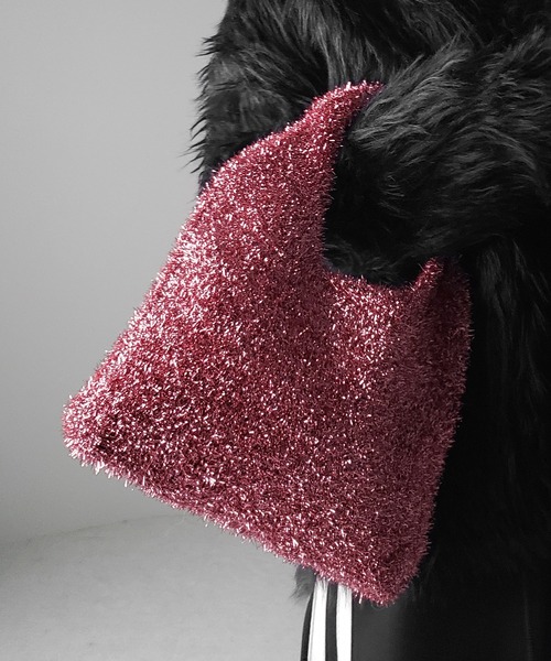 me+em select（ミームセレクト）の「【 ４color 】ラメシャギーニットミニハンドバッグ（ハンドバッグ・レディース・シルバー/ピンク/チャコール/ブラック・FREE）」の11枚目の写真