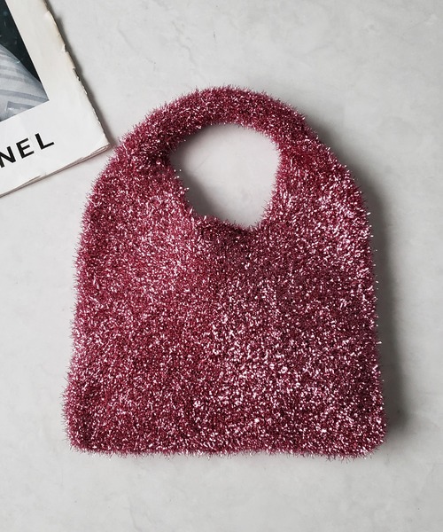 me+em select（ミームセレクト）の「【 ４color 】ラメシャギーニットミニハンドバッグ（ハンドバッグ・レディース・シルバー/ピンク/チャコール/ブラック・FREE）」の8枚目の写真