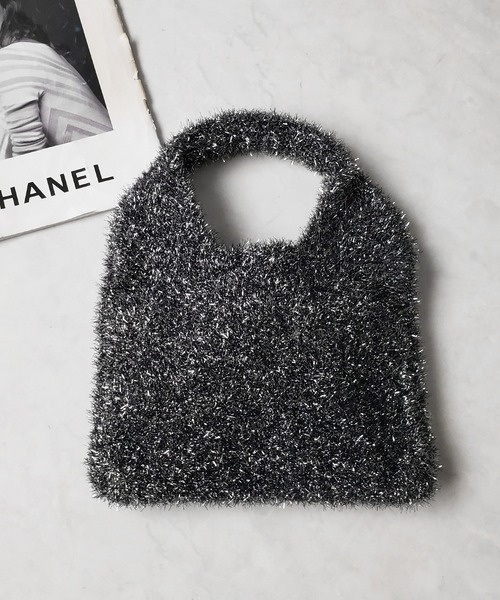 me+em select（ミームセレクト）の「【 ４color 】ラメシャギーニットミニハンドバッグ（ハンドバッグ・レディース・シルバー/ピンク/チャコール/ブラック・FREE）」の16枚目の写真