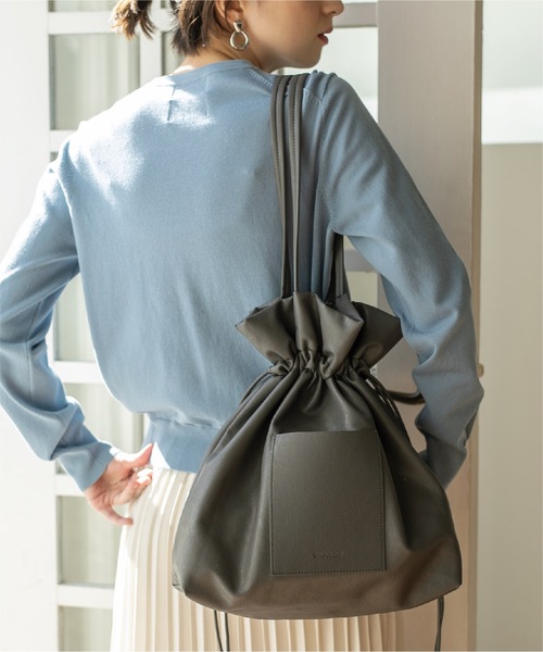 OPAQUE.CLIP(オペークドットクリップ)の「◆【軽量/A4収納可】4color/巾着トートバッグ(トートバッグ・レディース・ベージュ/ブラック/チャコールグレー/ライトグレー/シルバー・00)」の1枚目の写真