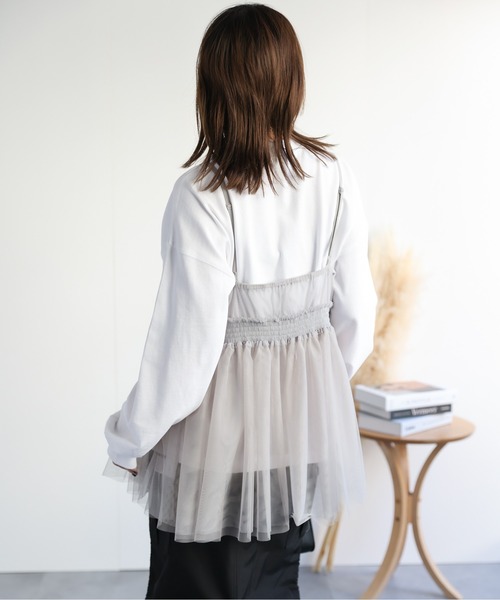 ap retro（アプレトロ）の「シャーリングチュールキャミソール / 夏服（キャミソール・レディース・チャコールグレー/ブラック/オフホワイト/グレイッシュベージュ・FREE）」の12枚目の写真