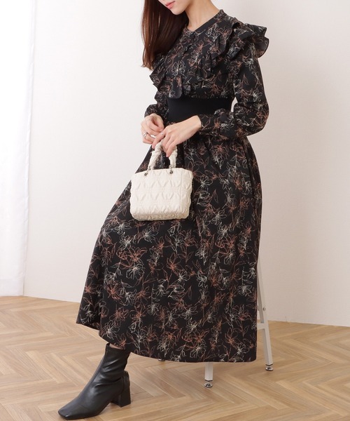 Lace Ladies(レースレディース)の「配色 リブ フリルライン ボタニカル柄 ワンピース(ワンピース・レディース・グレー/ブラック/ブラウン・S/FREE)」の7枚目の写真
