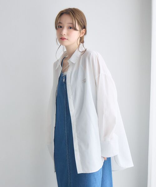 RETRO GIRL（レトロガール）の「胸刺繍BIGシャツ（シャツ/ブラウス・レディース・ブルー/ピンク/ホワイト・FREE）」の10枚目の写真