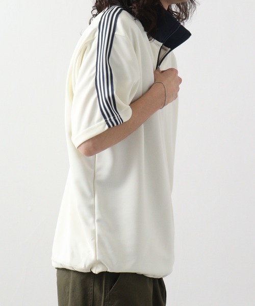 SUGGESTION(サジェッション)の「SUGGESTION ハチ刺繍サイドライン半袖ハーフジップ(Tシャツ/カットソー・メンズ・ブラック/ホワイト/サンドベージュ/ブルー・L/M)」の16枚目の写真