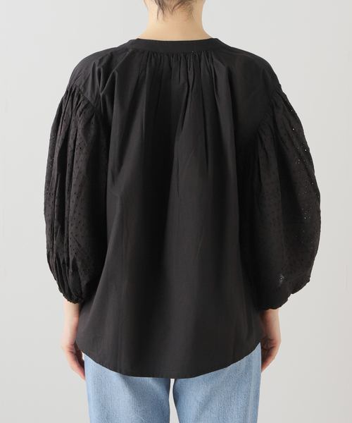 IENA(イエナ)の「【AME ANTWERP/アメ アントワープ】VOLUME SLEEVE BLOUSE ブラウス(シャツ/ブラウス・レディース・ホワイト/ブラック・FREE)」の16枚目の写真