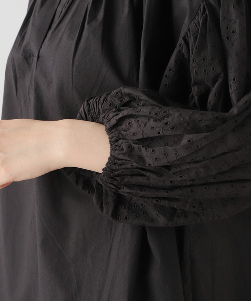 IENA(イエナ)の「【AME ANTWERP/アメ アントワープ】VOLUME SLEEVE BLOUSE ブラウス(シャツ/ブラウス・レディース・ホワイト/ブラック・FREE)」の10枚目の写真