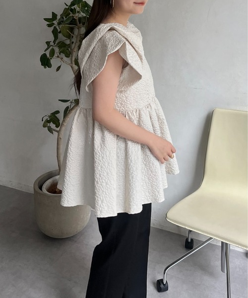 prose verse（プロズヴェール）の「ハートネックバルーンスリーブペプラムブラウス（シャツ/ブラウス・レディース・ブラック/アイボリー・LARGE/MEDIUM）」の20枚目の写真