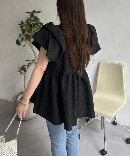 prose verse（プロズヴェール）の「ハートネックバルーンスリーブペプラムブラウス（シャツ/ブラウス・レディース・ブラック/アイボリー・LARGE/MEDIUM）」の6枚目の写真