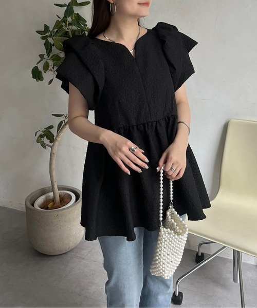 prose verse（プロズヴェール）の「ハートネックバルーンスリーブペプラムブラウス（シャツ/ブラウス・レディース・ブラック/アイボリー・LARGE/MEDIUM）」の8枚目の写真