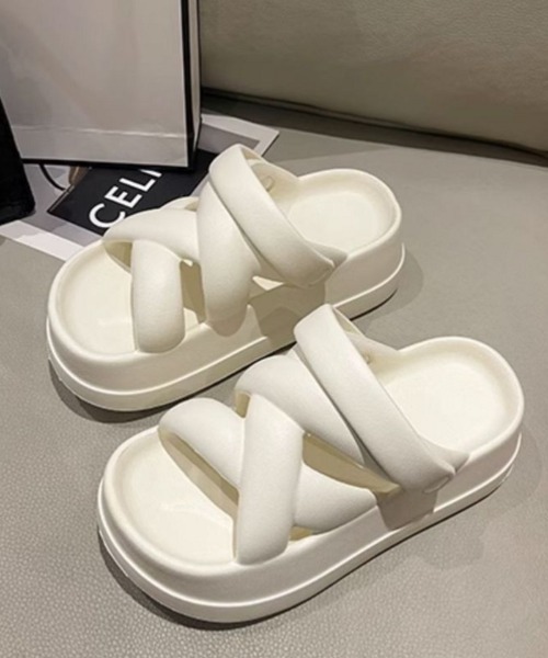 Ritzy（リッツィー）の「クロスデザイン 厚底サンダル（サンダル・レディース・ホワイト/ブラック・25.5/24.5/23.5）」の16枚目の写真