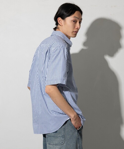 FREAK'S STORE(フリークスストア)の「NEW LOOSE FIT BROAD RC SHIRT SS/ニュー ルーズフィット ブロード レギュラーカラーシャツ ショートスリーブ(シャツ/ブラウス・メンズ・その他9/サックスブルー/その他16/ホワイト/その他13・SMALL/LARGE/MEDIUM)」の9枚目の写真
