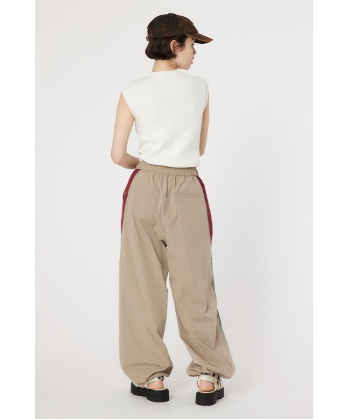 RODEO CROWNS WIDE BOWL（ロデオクラウンズワイドボウル）の「BASIC ノースリーブ ニット トップス（その他トップス・レディース・ライム/レッド/オフホワイト/ブラック・FREE）」の9枚目の写真