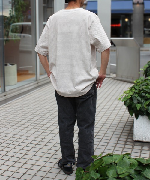 Carhartt(カーハート)の「【carhartt】カーハート Relaxed S/S Pocket Stripe T-shirt リラックス ポケット付き 半袖ストライプ Tシャツ 106145(Tシャツ/カットソー・メンズ・ライトブラウン/ナチュラル/バーガンディー・S/M/L/XL)」の10枚目の写真