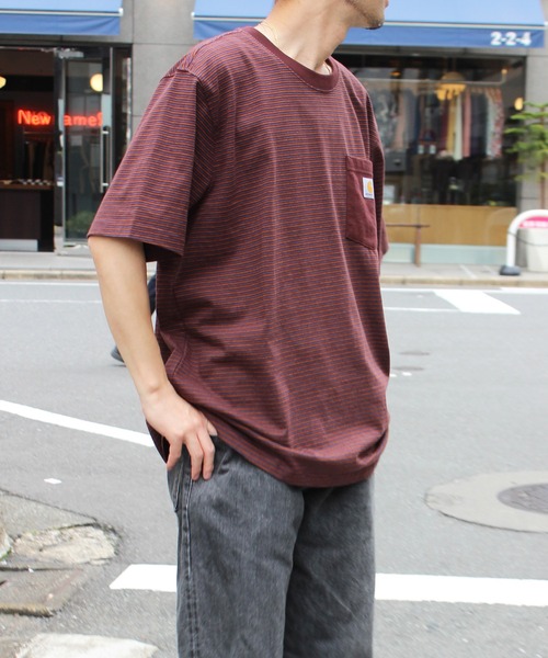 Carhartt(カーハート)の「【carhartt】カーハート Relaxed S/S Pocket Stripe T-shirt リラックス ポケット付き 半袖ストライプ Tシャツ 106145(Tシャツ/カットソー・メンズ・ライトブラウン/ナチュラル/バーガンディー・S/M/L/XL)」の5枚目の写真