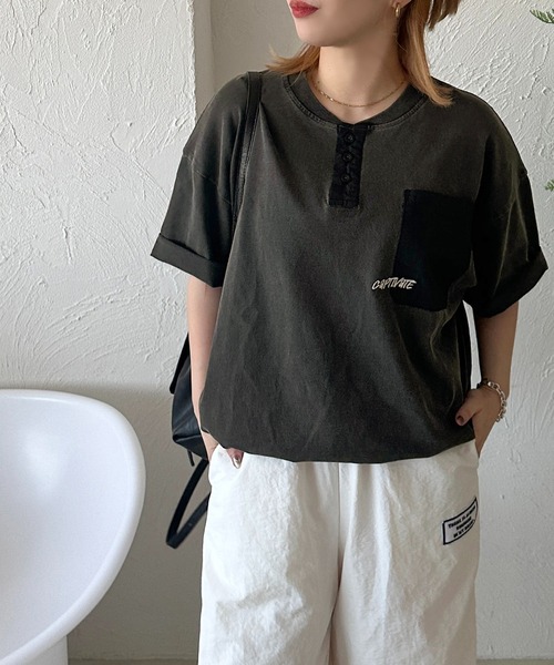 apres jour mignon（アプレジュールミニョン）の「【apresjour mignon SOIE】ユニセックスロゴヘンリーネックTシャツ【ZOZOTOWN限定アイテム】（Tシャツ/カットソー・レディース・レッド/ネイビー/ブラック系その他・X-LARGE/MEDIUM）」の9枚目の写真