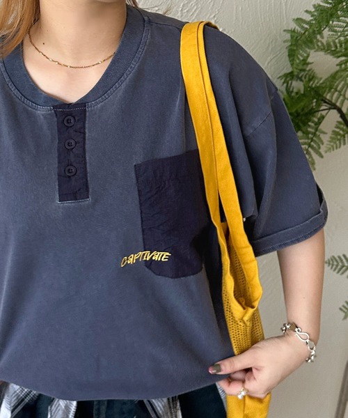 apres jour mignon（アプレジュールミニョン）の「【apresjour mignon SOIE】ユニセックスロゴヘンリーネックTシャツ【ZOZOTOWN限定アイテム】（Tシャツ/カットソー・レディース・レッド/ネイビー/ブラック系その他・X-LARGE/MEDIUM）」の5枚目の写真