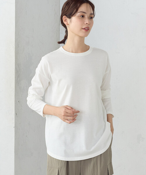 COMME CA ISM（コムサイズム）の「後ろスリット Ｔシャツ　（長袖）（Tシャツ/カットソー・レディース・ホワイト/ブラック/チャコール・LARGE/MEDIUM）」の5枚目の写真