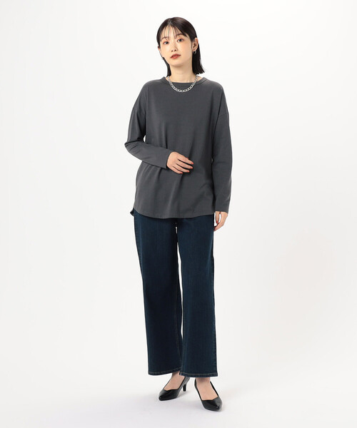 COMME CA ISM（コムサイズム）の「後ろスリット Ｔシャツ　（長袖）（Tシャツ/カットソー・レディース・ホワイト/ブラック/チャコール・LARGE/MEDIUM）」の10枚目の写真