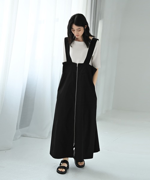 STYLE DELI（スタイルデリ）の「【BLK001】フロントジップジャンパースカート（ワンピース・レディース・ブラック/ベージュ・FREE）」の9枚目の写真
