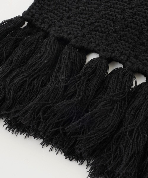 X-girl（エックスガール）の「FRINGE KNIT SCARF（マフラー・レディース・ブラック/オフホワイト・ONE SIZE）」の17枚目の写真
