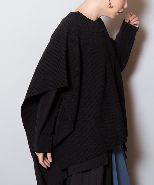 OSMOSIS(オズモーシス)の「マルチWAYポンチョ(ニット/セーター・レディース・ブラック/グレー/アイボリー・ONE SIZE)」の16枚目の写真