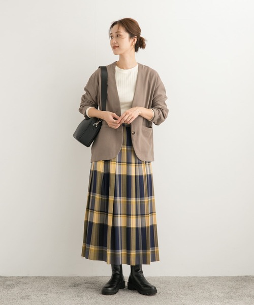 URBAN RESEARCH DOORS(アーバンリサーチドアーズ)の「ノーカラージャケット(ノーカラージャケット・レディース・ブラック/ベージュ・MEDIUM)」の22枚目の写真