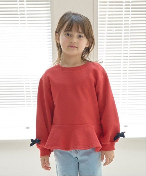 Lycee mine（リセマイン）の「【毛玉バイバイ裏起毛裏毛】アソートリボン付きガーリートップス（スウェット・キッズ・ブルーグレー/ブラック/シルバーグレー/レッド/ダークブラウン/ライトグリーン・100cm/110cm/120cm/130cm/140cm/150cm）」の6枚目の写真