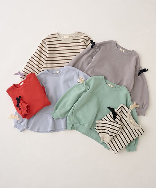 Lycee mine（リセマイン）の「【毛玉バイバイ裏起毛裏毛】アソートリボン付きガーリートップス（スウェット・キッズ・ブルーグレー/ブラック/シルバーグレー/レッド/ダークブラウン/ライトグリーン・100cm/110cm/120cm/130cm/140cm/150cm）」の13枚目の写真