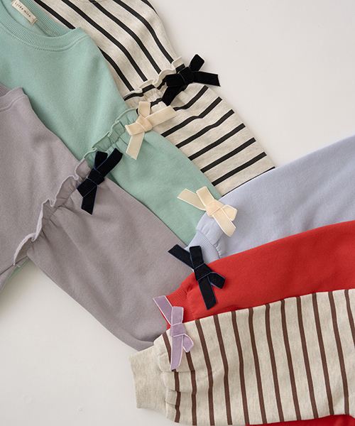 Lycee mine（リセマイン）の「【毛玉バイバイ裏起毛裏毛】アソートリボン付きガーリートップス（スウェット・キッズ・ブルーグレー/ブラック/シルバーグレー/レッド/ダークブラウン/ライトグリーン・100cm/110cm/120cm/130cm/140cm/150cm）」の20枚目の写真