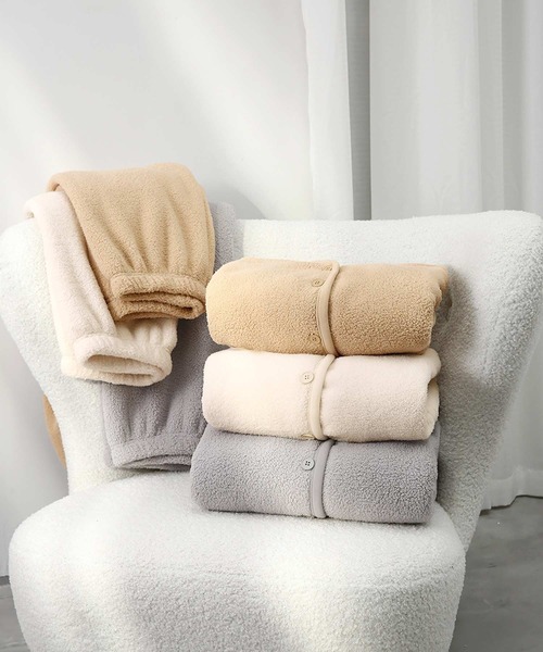 OSYAREVO（オシャレボ）の「ボア カーディガン ルームウェア セットアップ（ルームウェア/パジャマ・レディース・ベージュ/オフホワイト/グレー・MEDIUM/LARGE）」の9枚目の写真