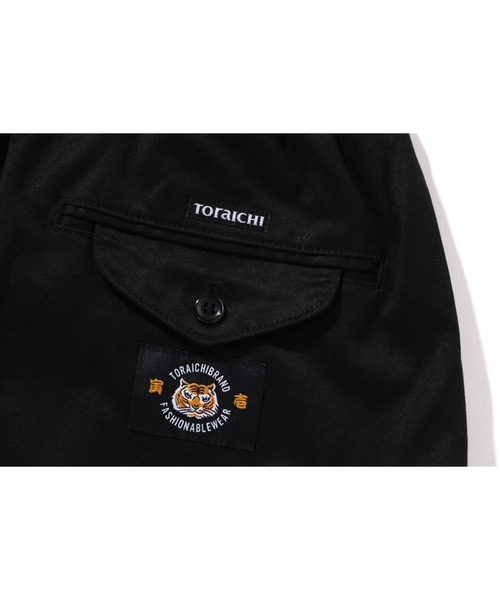 A Bathing Ape ブラックパンツ A BATHING APE® Shark Track Pants | Black | FARFETCH